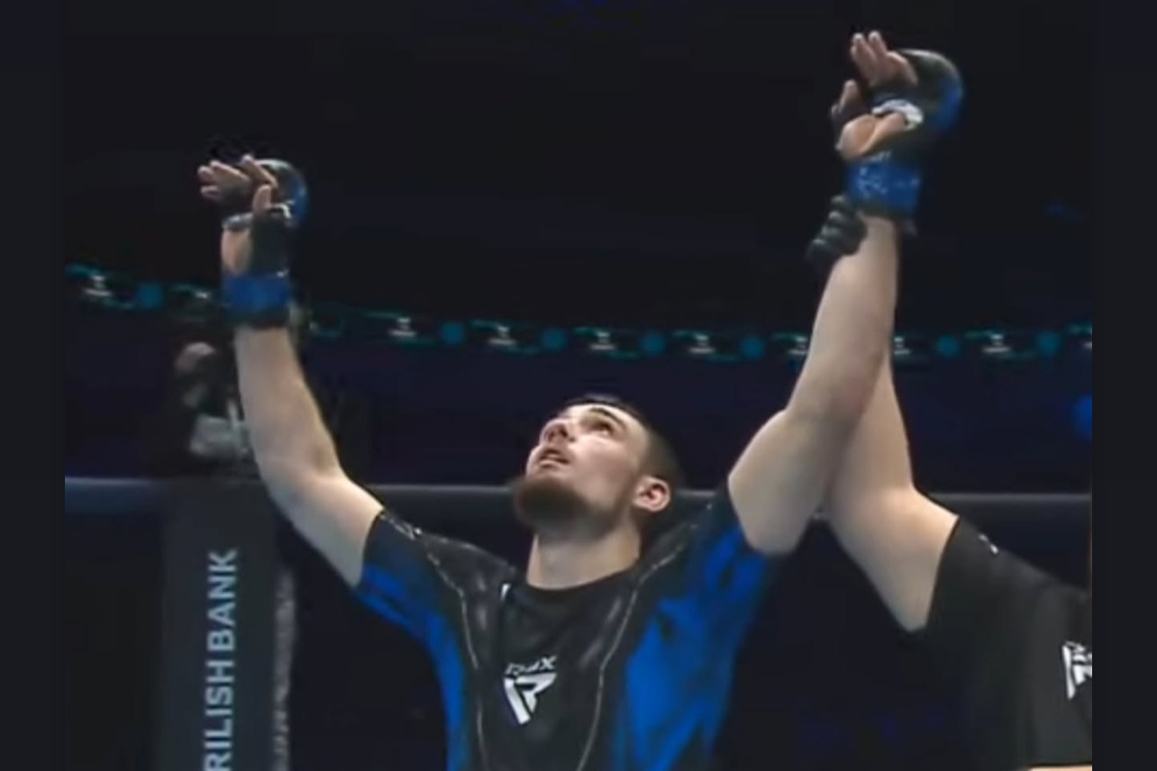 Paul Lynch celebrating after a fight